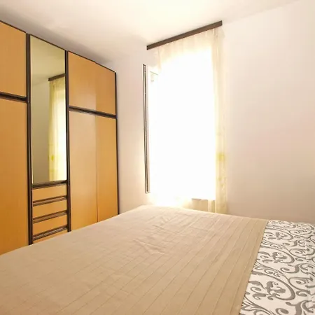 Apartment Rakovceva 1635 Apartmán